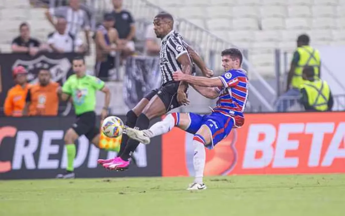 atacante, jogador do Ceará, velocista