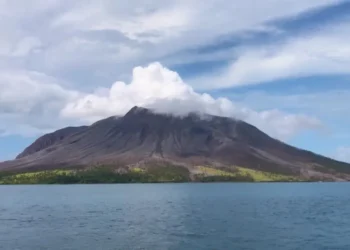 vulcânico, erupção vulcânica, erupções do monte