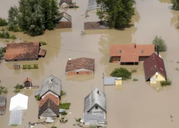 tempestade, inundações, desastre;