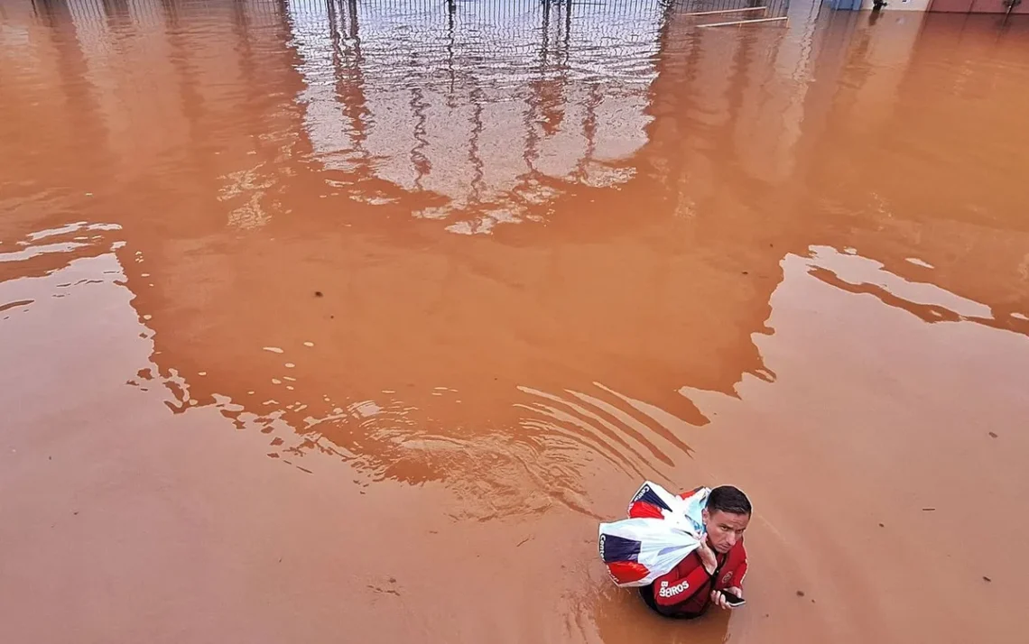 escoamento, desalojamento, deslocamento, forçado