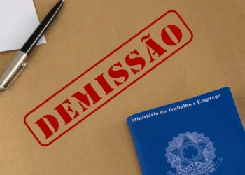 desligamentos, layoffs, demissões;