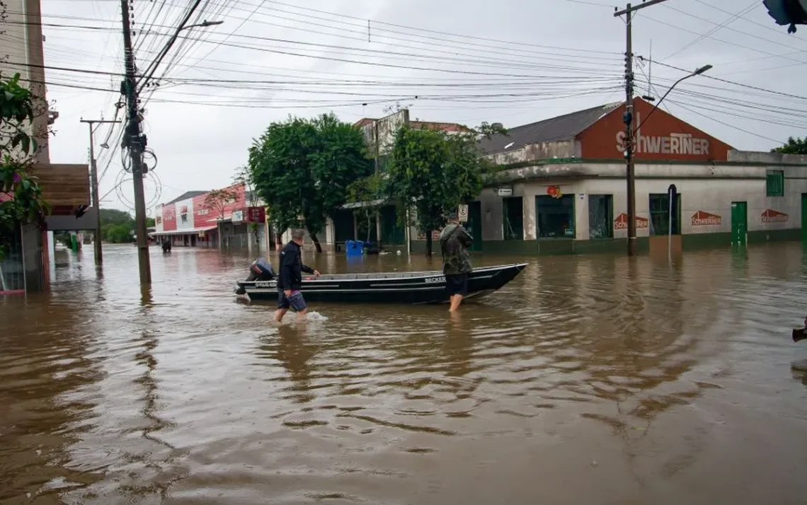 emergência, crise;