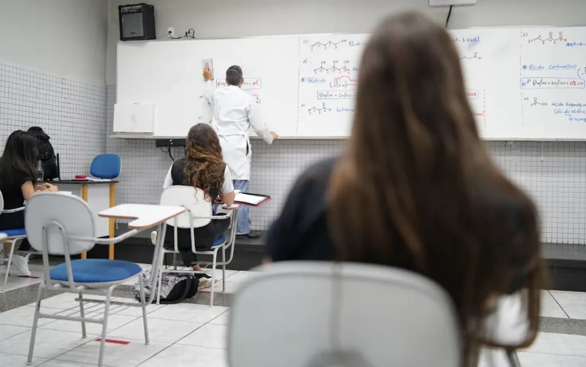 Plano, Nacional de, Educação;