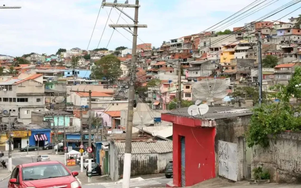 periferia, quebrada, favela;