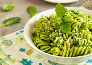 pesto, manjericão, queijo, parmesão